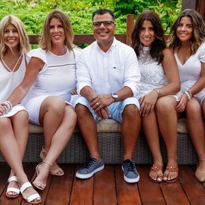 Meet your Posher, Carel